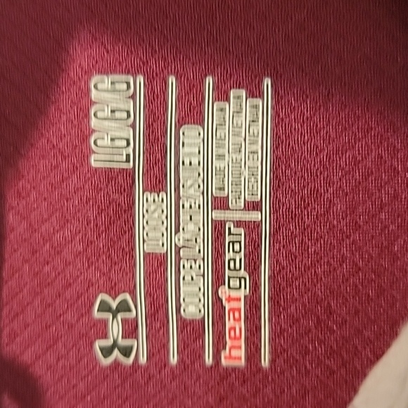 UNDER ARMOUR POLO - Picture 5 of 13